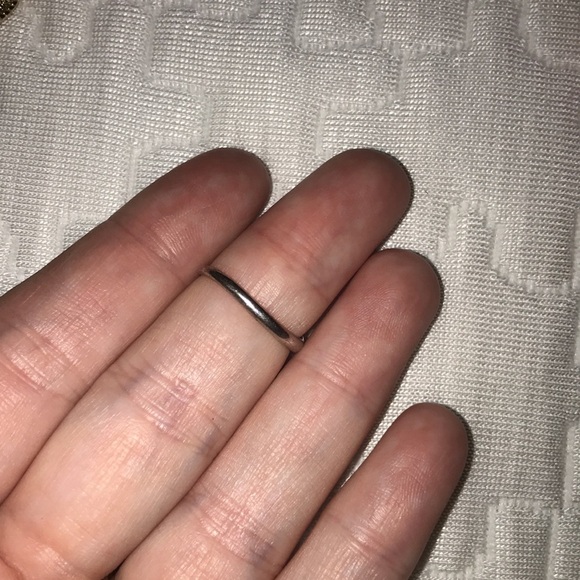 Sterling silver stamped .925 adjustable toe ring - Picture 2 of 7